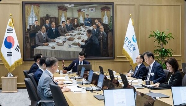 한국은행 금융통화위원회가 10일 열린 하반기 첫 통화정책방향 회의에서 현행 2.5%인 기준금리를 그대로 유지하기로 결정했다. (사진=한국은행)