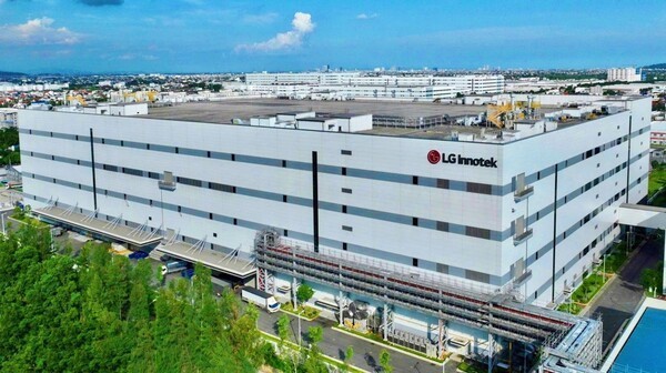 본격가동을 시작한 LG이노텍 하이퐁 V3 신공장 전경. 신공장 완공에 따라 LG이노텍의 카메라모듈 생산능력은 현재의 2배로 늘어나게 됐으며, 수익성 개선이 기대되고 있다. (사진=LG이노텍)