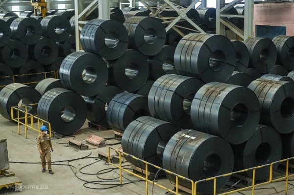 호아팟융꿧-꽝응아이철강 공장의 열연코일강 모습. 유럽연합(EU)이 베트남에서 수입된 열연강판에 12.1% 세율의 반덤핑 관세를 최종 판정했다.(사진=VnExpress/Giang Huy)