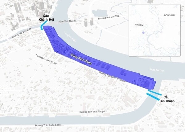 옛 7군 떤투언교부터 1군 칸호이교 사이 냐롱부두 부지.  앞서 호치민시가 승인한 1/2000 세부 계획에 따르면, 냐롱부두 일대 31.5헥타르규모 부지에는 3100여 세대 아파트와 학교 및 의료시설, 쇼핑몰 등 복합단지가 개발될 예정이었다. 당시 계획에서 공공 공원으로 계획된 면적은 4%에 불과했는데, 이번 계획에서 녹지 비율은 60%로 무려 15배 확대됐다. (그래픽=VnExpress/Tam Thao)