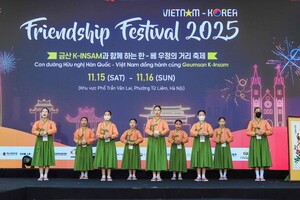 밀양아리랑예술단, 하노이서 ‘날 좀 보소’ 공연…큰 호응 얻어